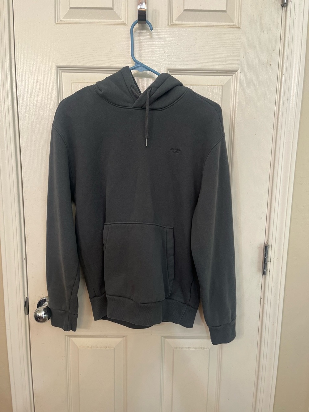 Hollister Gray Pullover Hoodie Size XS GUC